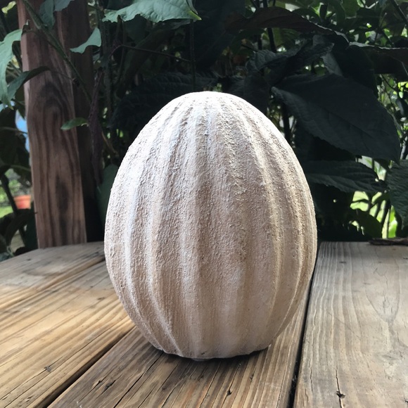 Pottery Barn Country Chic Rustic Weathered Small Size Handcrafted Easter Egg 🐰 - Picture 10 of 16